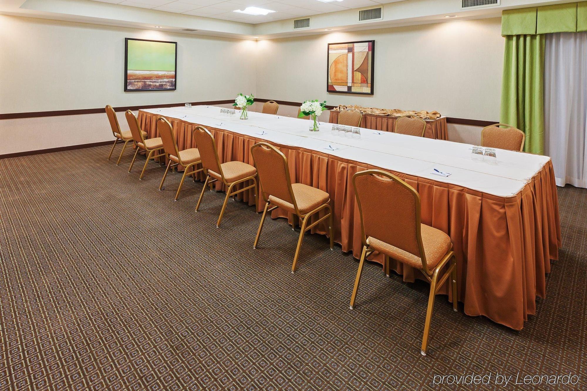 Holiday Inn Express Little Rock-Airport By Ihg Εξωτερικό φωτογραφία