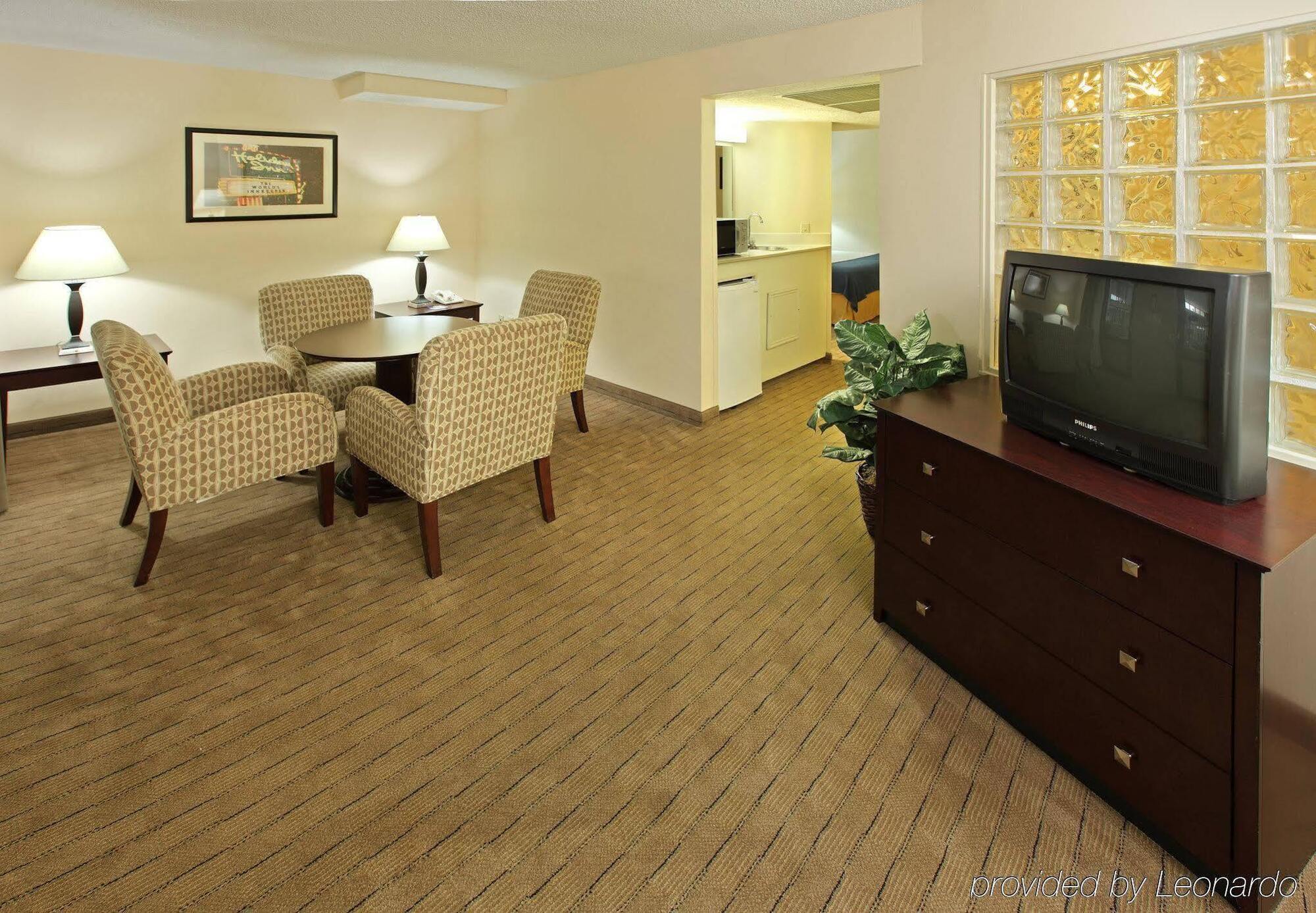 Holiday Inn Express Little Rock-Airport By Ihg Εξωτερικό φωτογραφία